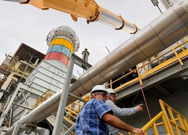¡EN VISITA DEL MINISTRO DE OBRAS PÚBLICAS! inspeccionan trabajos en las máquinas de Termozulia
